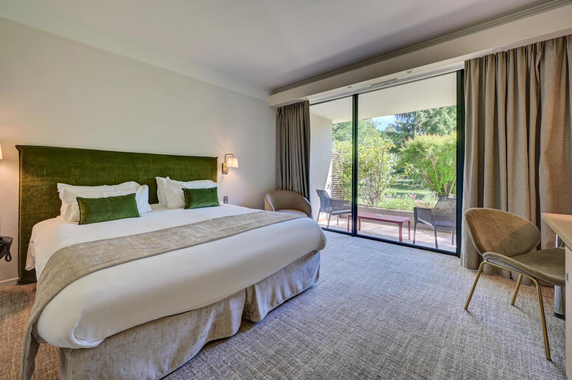 Best Western Sevan Parc Hotel Pertuis Dış mekan fotoğraf